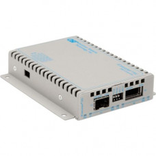 Omnitron Systems iConverter 10 Gigabit Ethernet Fiber Media Converter SFP+ to XFP 10Gbps - 1 x SFP+; 1 x XFP (Protocol-Transparent); Wall-Mount Standalone; US AC Powered; Lifetime Warranty - REACH, RoHS, WEEE Compliance 8599-01-D